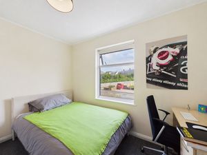 Photo 6- click for photo gallery